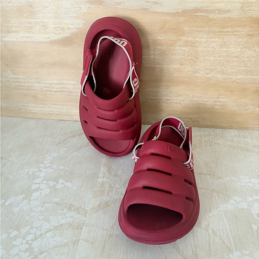 UGG Kids Burgundy Slip-On Sandals with Back Strap